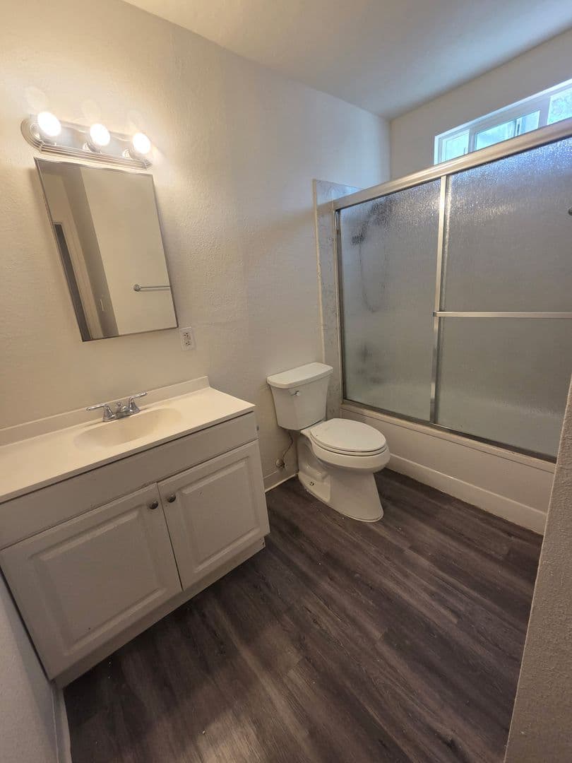 Roseville Apartment: 1813 Piedmont Way