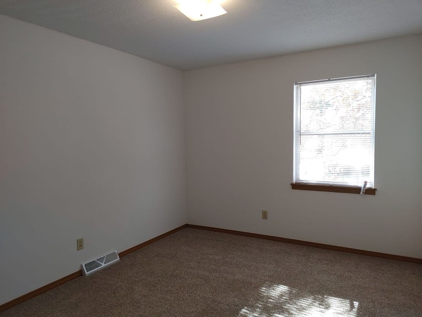 Cape Girardeau Townhome: 3026 Mimosa Dr