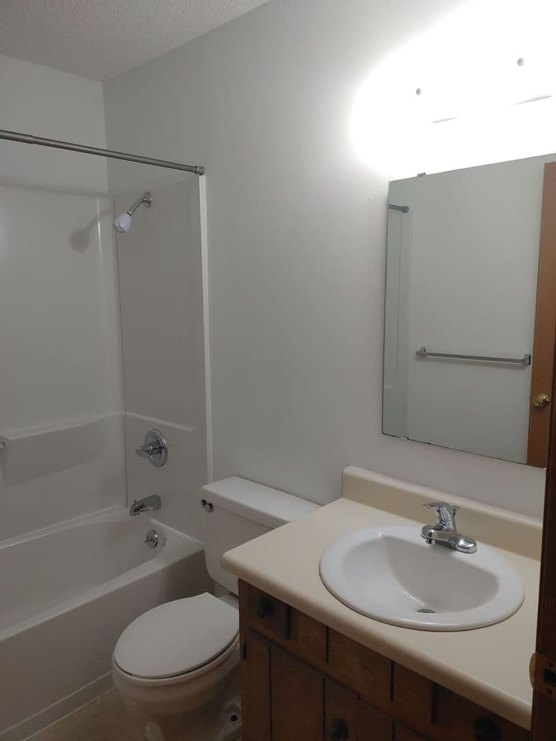 Cape Girardeau Apartment: 604 BOXWOOD