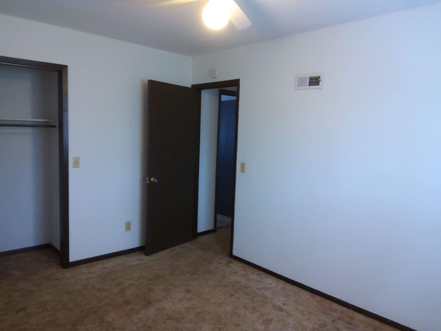 Cape Girardeau Apartment: 624 BOXWOOD