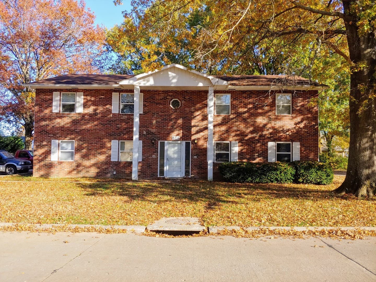 Cape Girardeau Apartment: 604 BOXWOOD