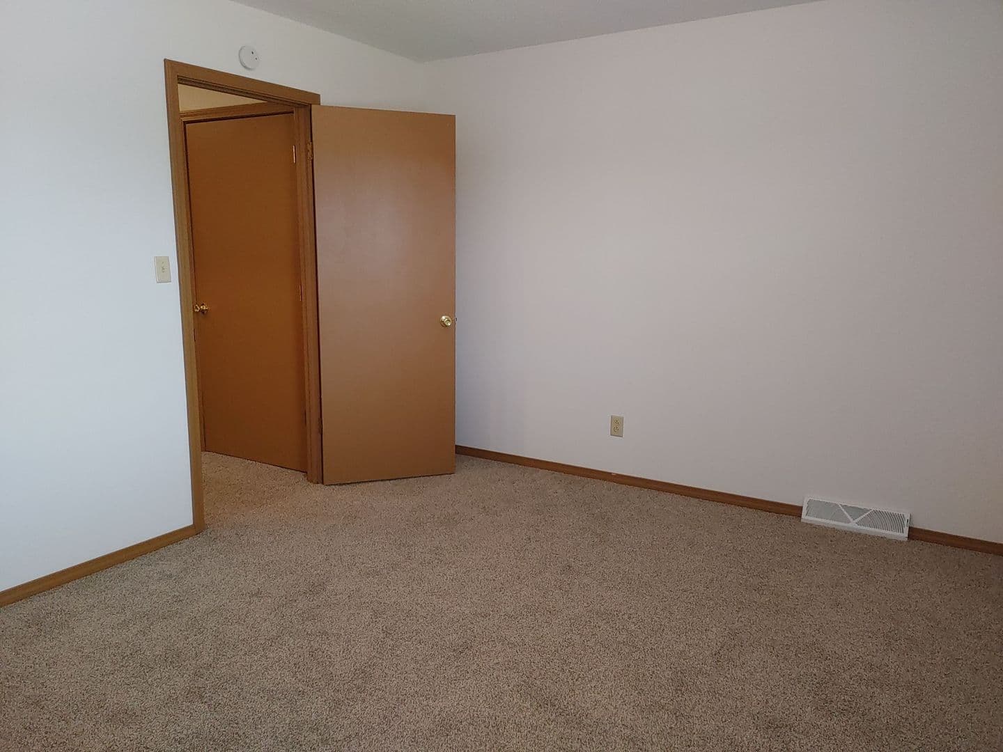 Cape Girardeau Townhome: 3026 Mimosa Dr