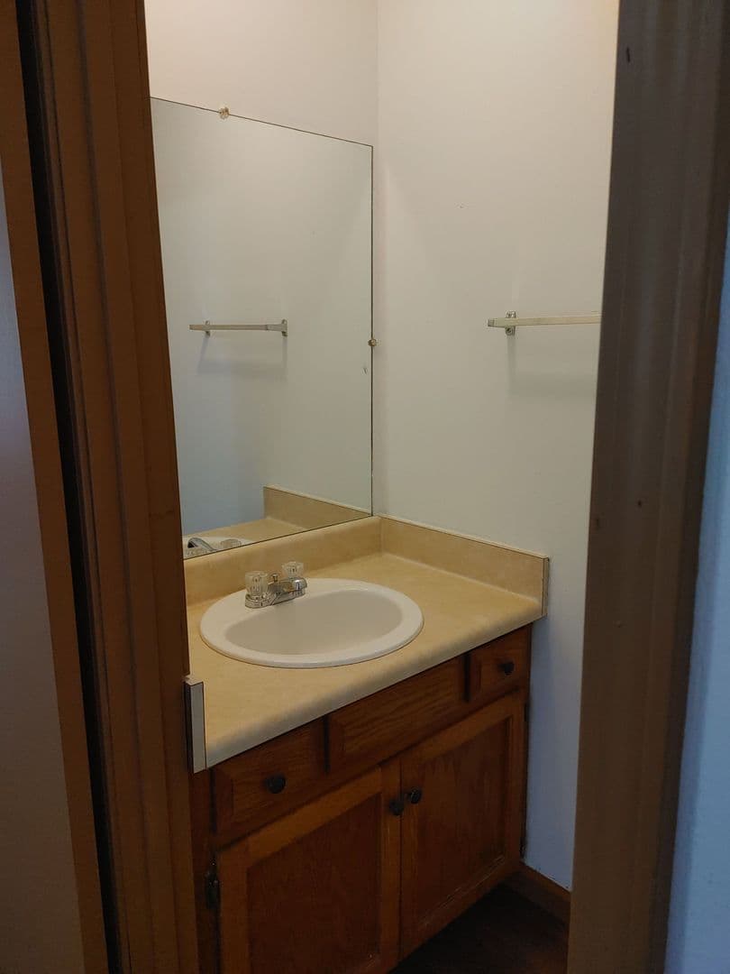 Cape Girardeau Townhome: 3026 Mimosa Dr