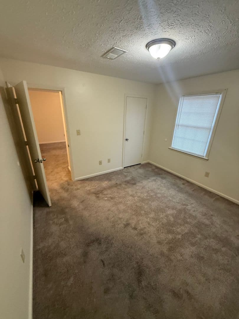 Danville House: 2165 North Main St. Apt 04