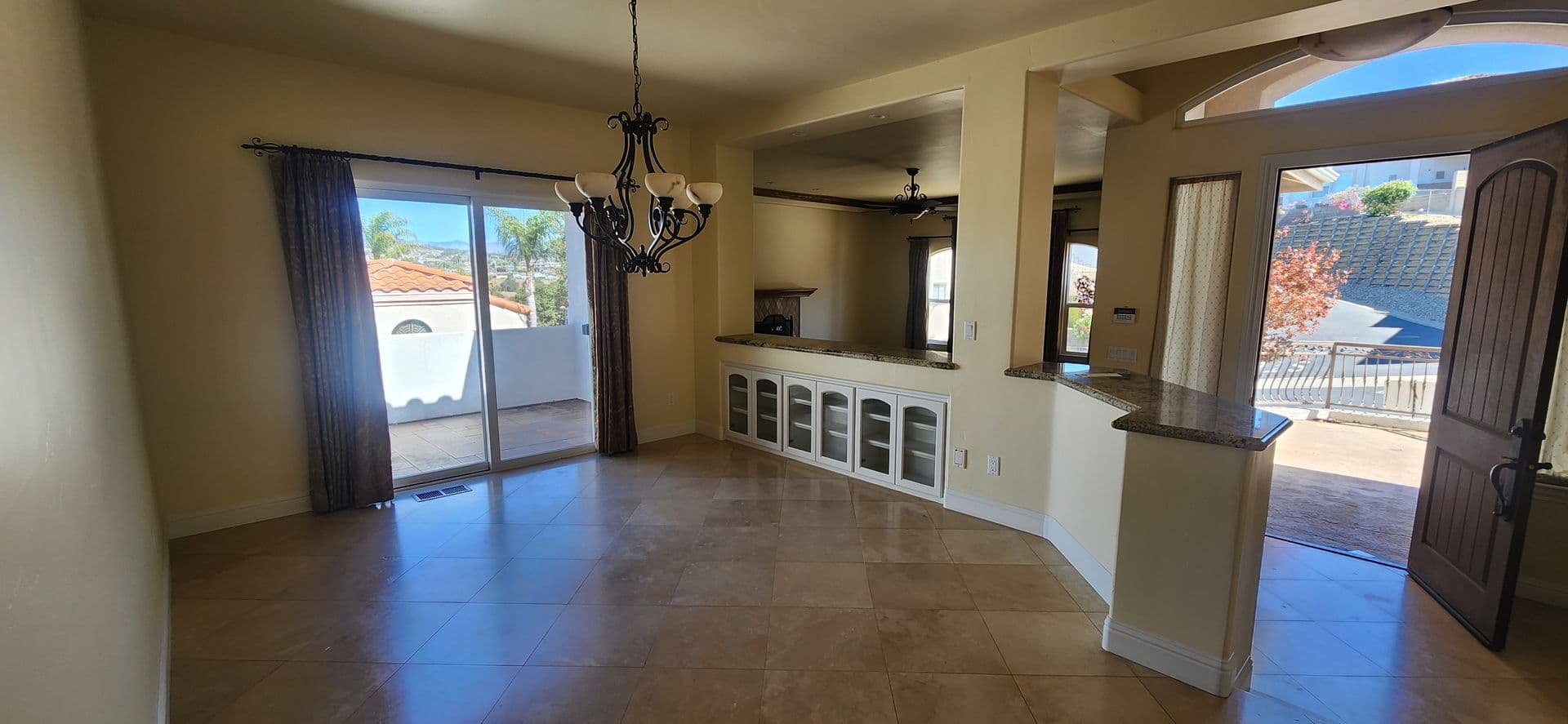 Grover Beach House: 690 Balboa