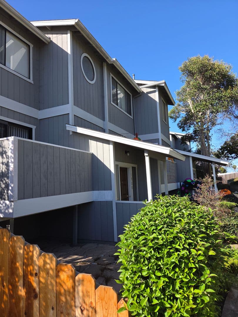 Oceano Condo: 1900 S. Elm St.