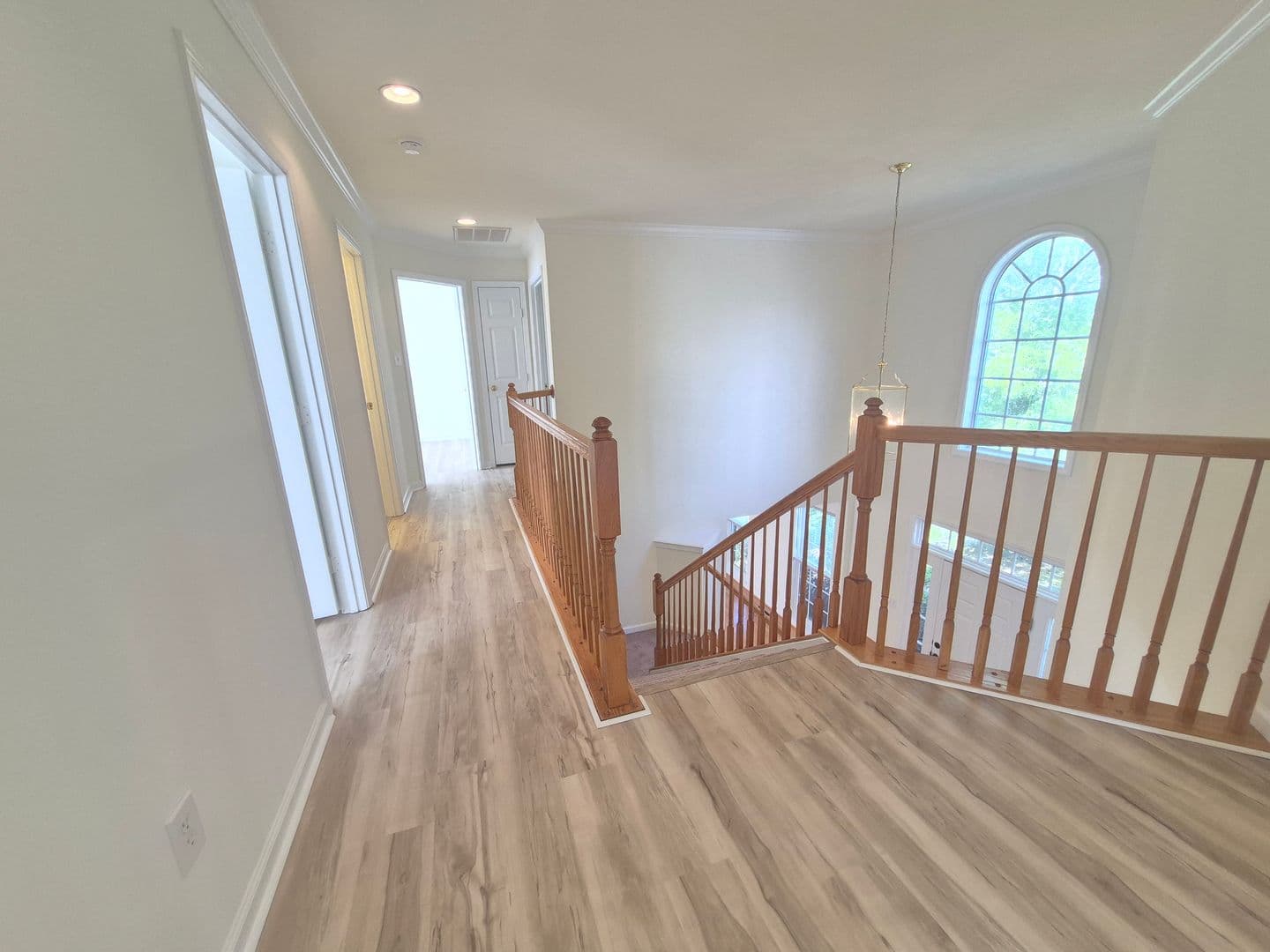 Fredericksburg House: 5207 Linden Drive