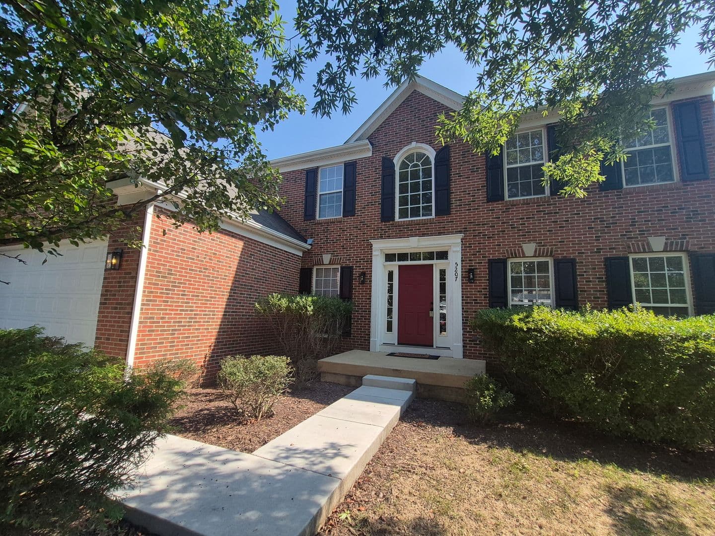 Fredericksburg House: 5207 Linden Drive