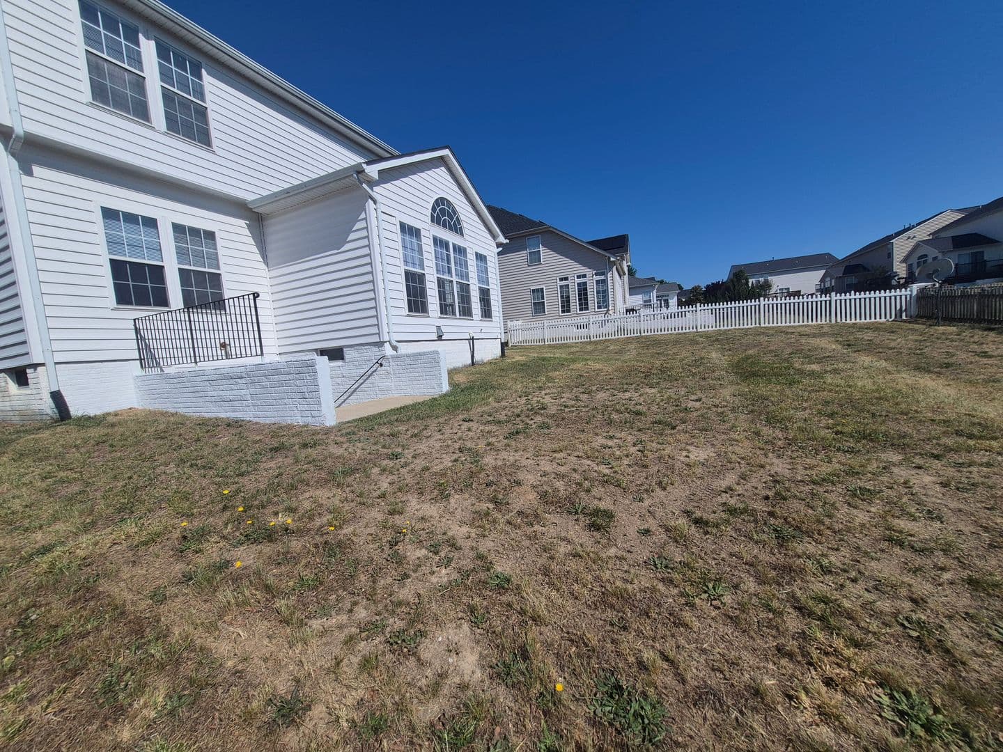 Fredericksburg House: 5207 Linden Drive