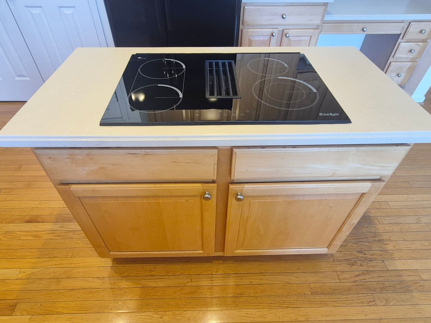 Fredericksburg House: 5207 Linden Drive