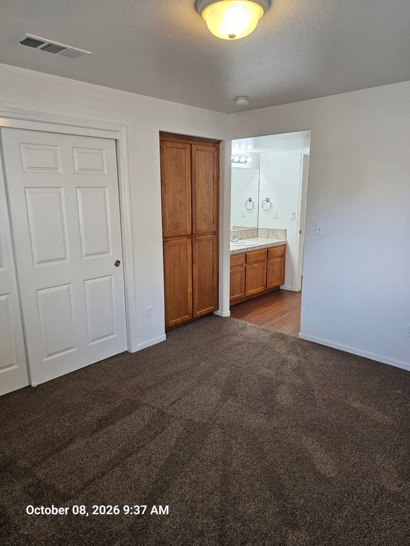 Visalia Apartment: 2935 - 2945 N. Crowe Street