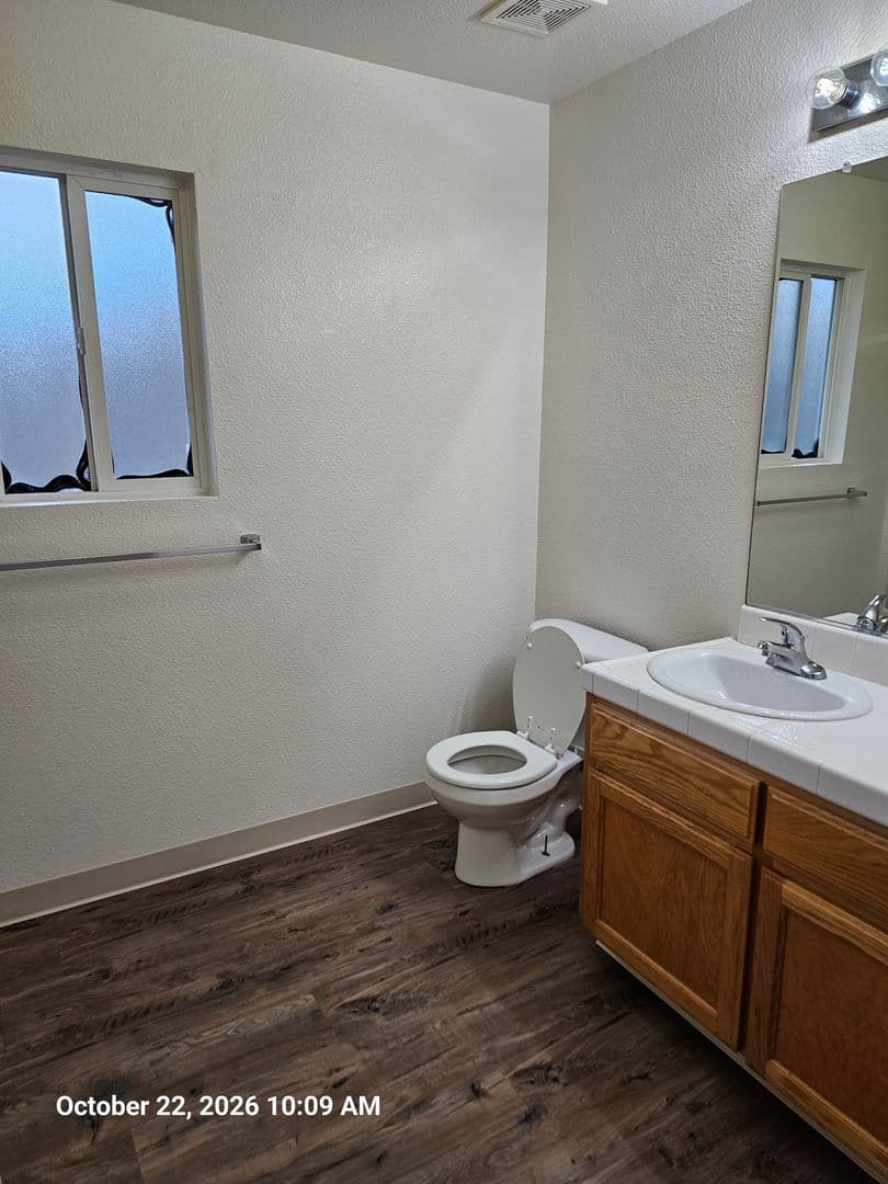 Visalia Apartment: 3547, 3549, 3551, 3553 W. Babcock