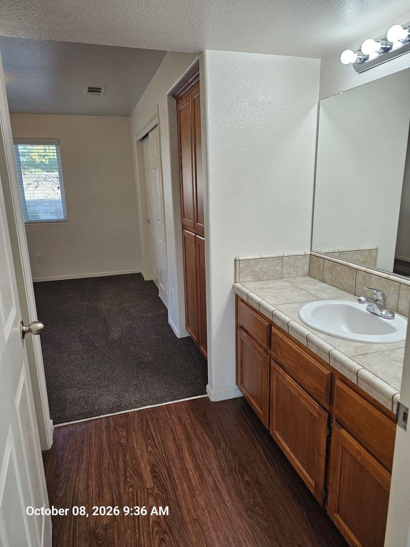 Visalia Apartment: 2935 - 2945 N. Crowe Street