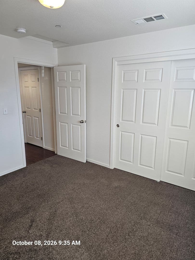 Visalia Apartment: 2935 - 2945 N. Crowe Street