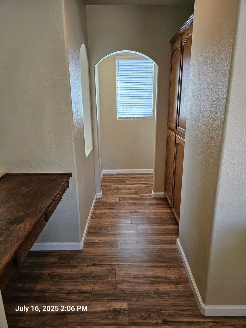 Tulare House: 1060 Goble Ct.