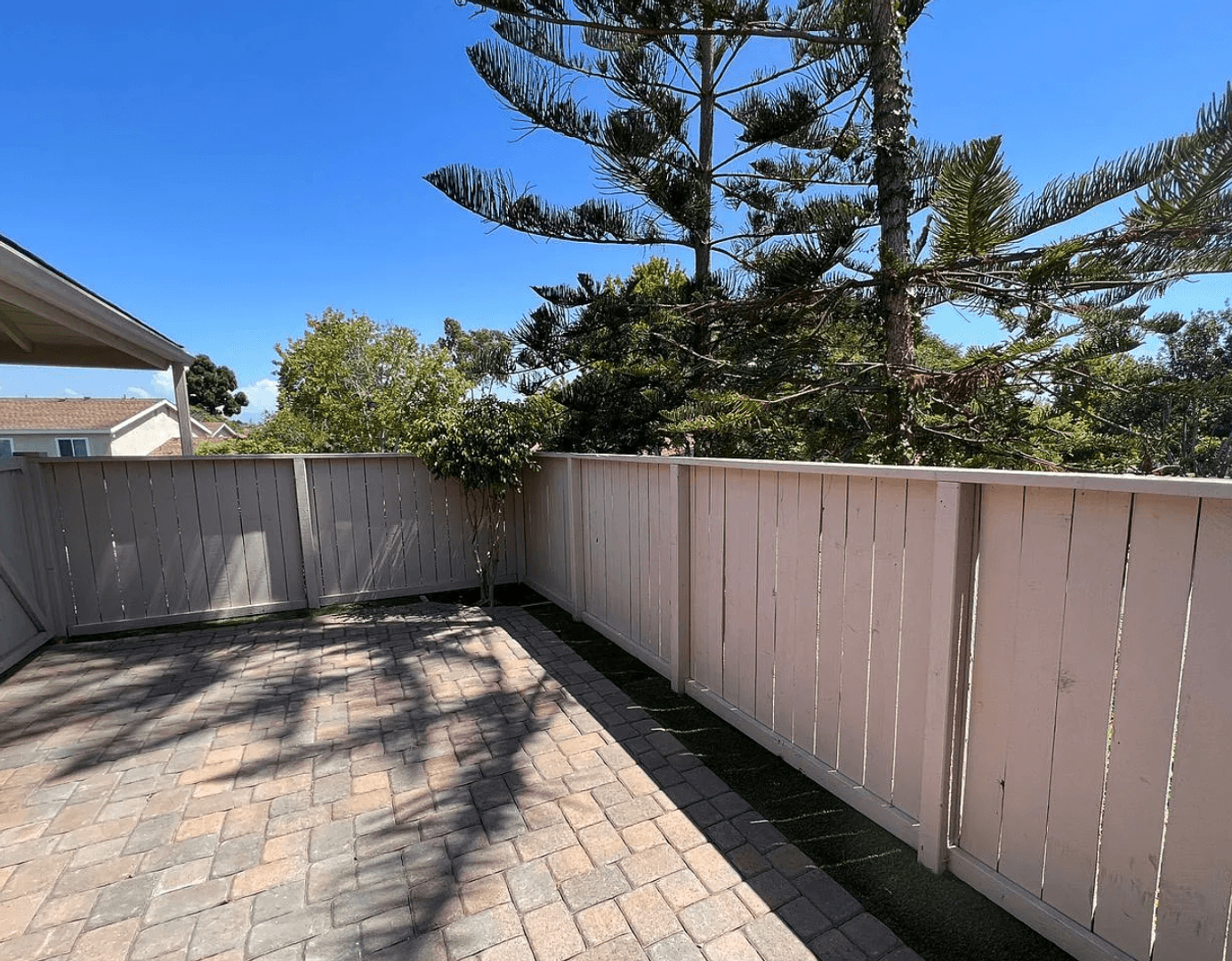 San Diego Townhome: 7916 Playmor Terrace