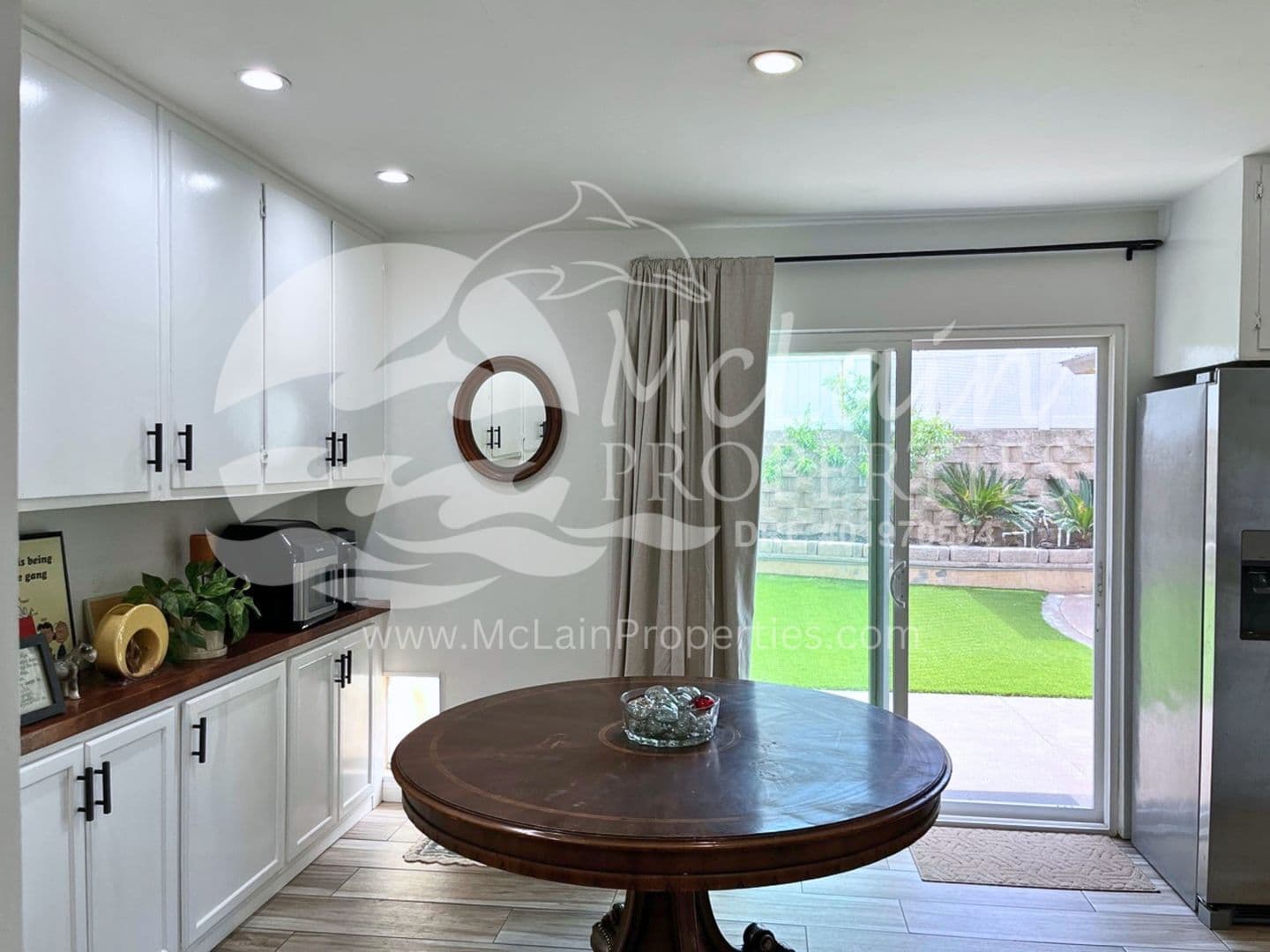 Santee House: 8747 Railroad Ave