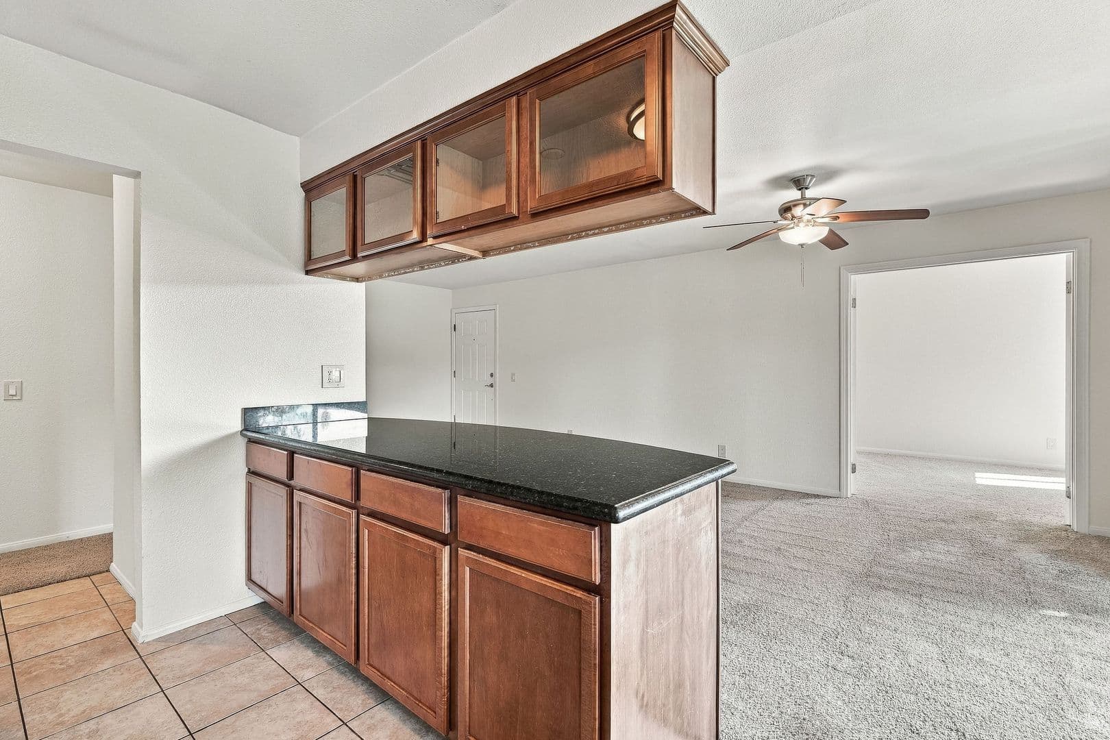Oceanside Townhome: 615 Fredricks Ave