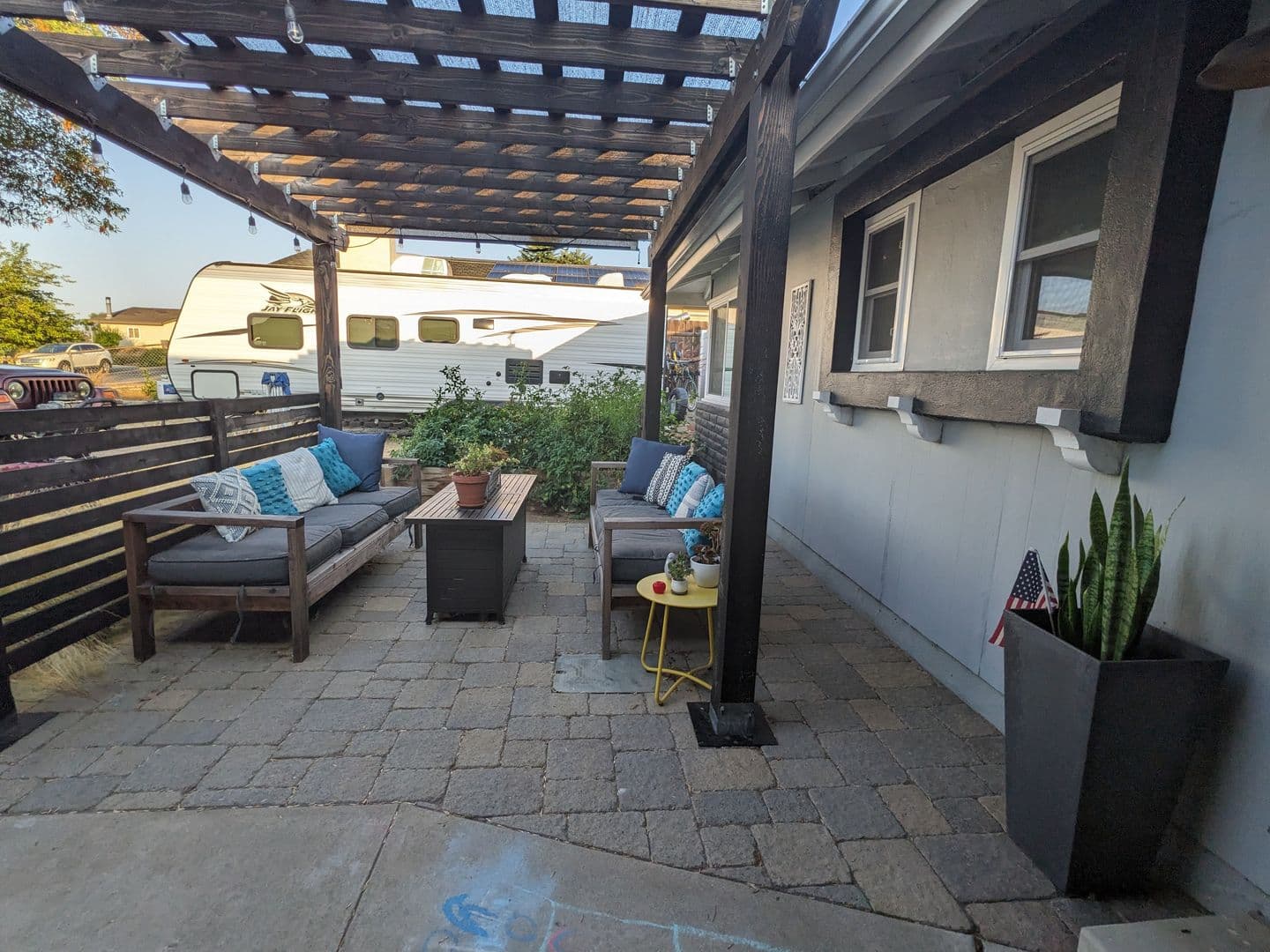 Poway House: 13964 Sam O Reno Road