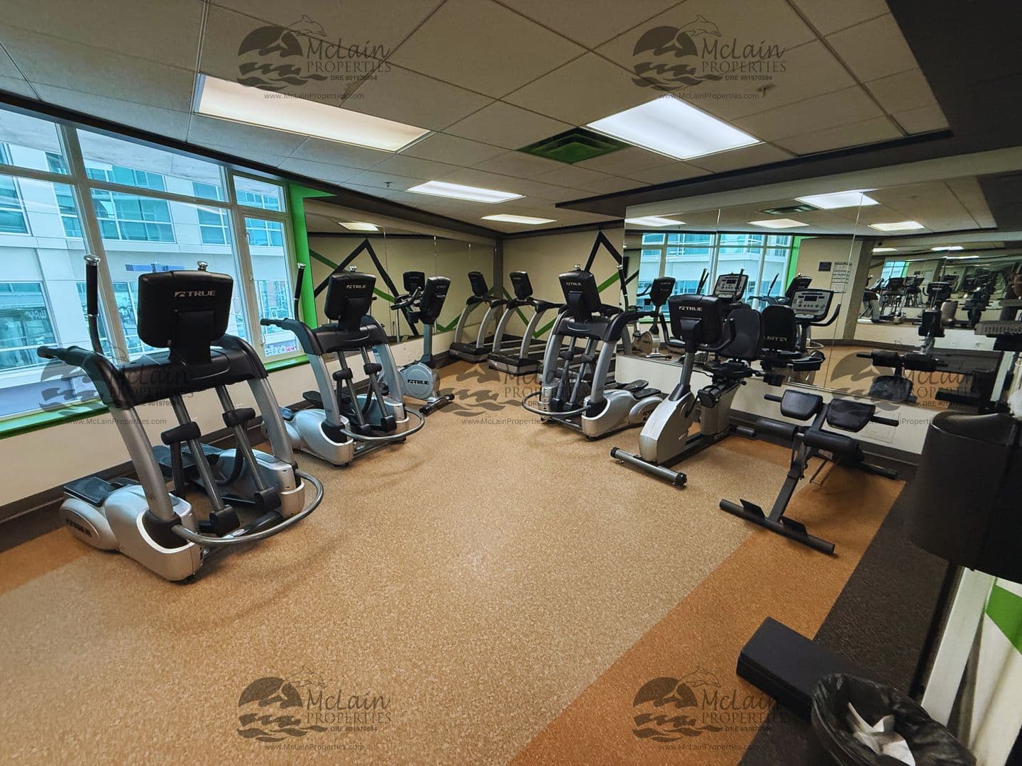 San Diego House: 1080 Park Blvd #810