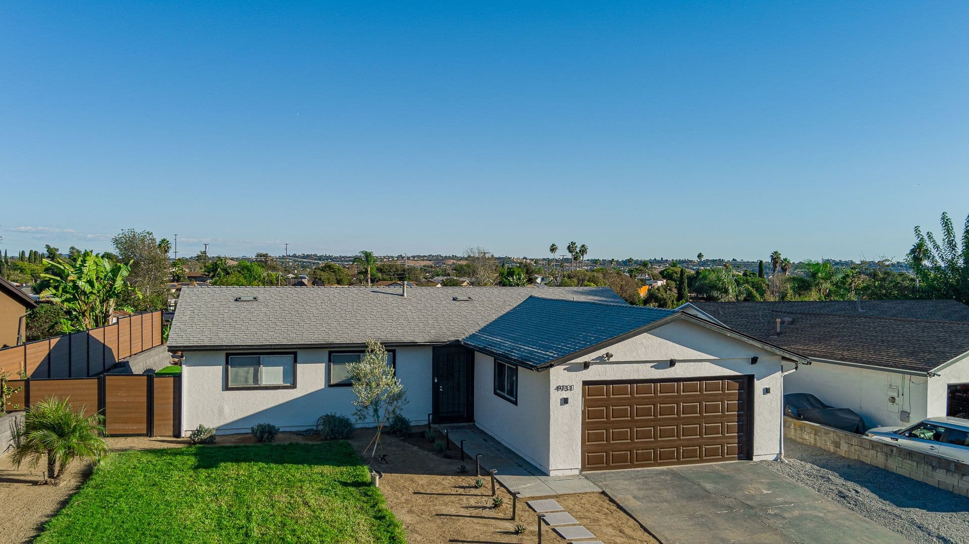 Oceanside House: 4931 Stephanie Pl