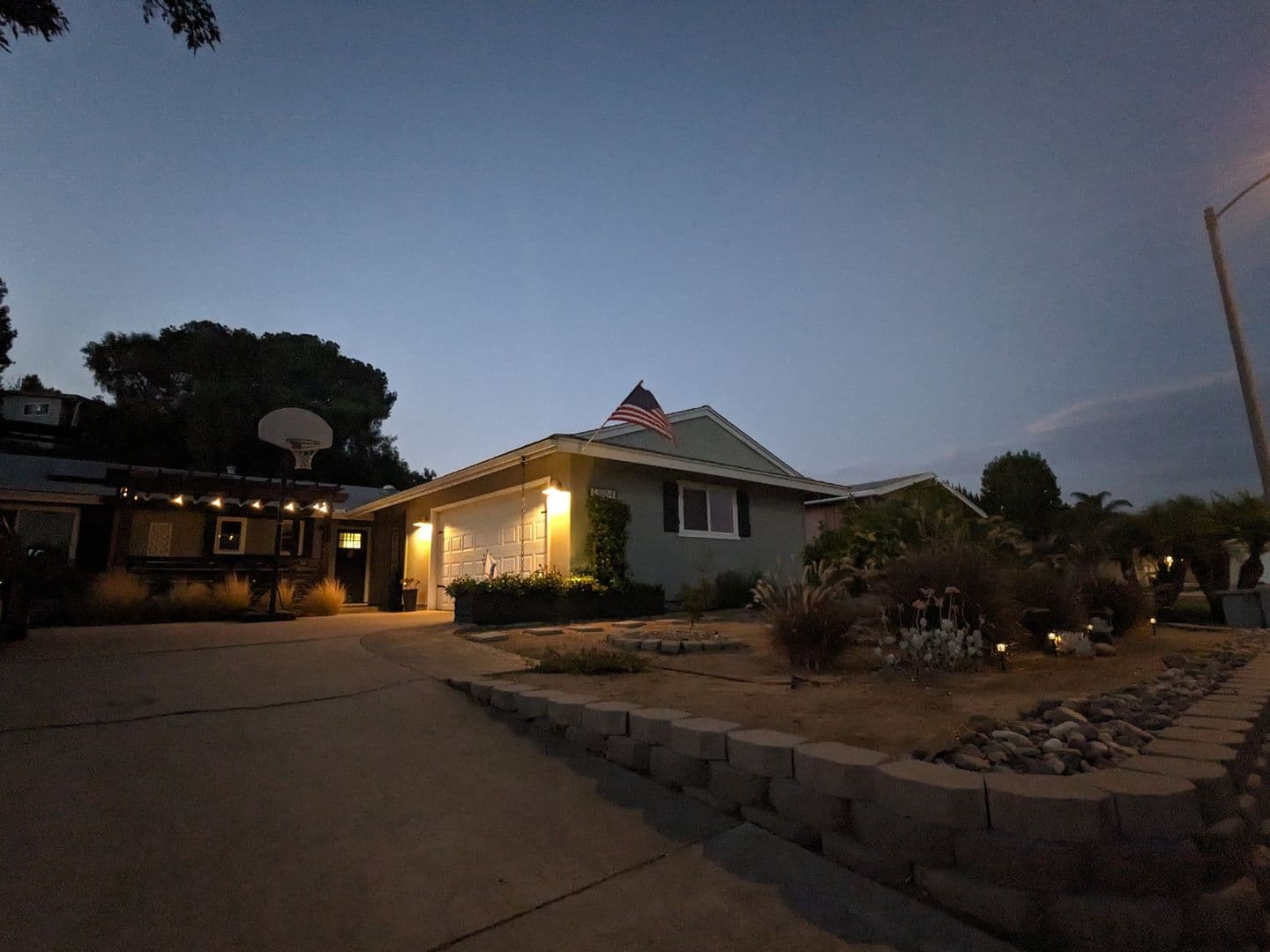 Poway House: 13964 Sam O Reno Road