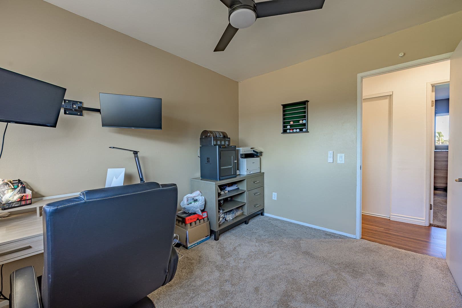 Oceanside House: 4931 Stephanie Pl