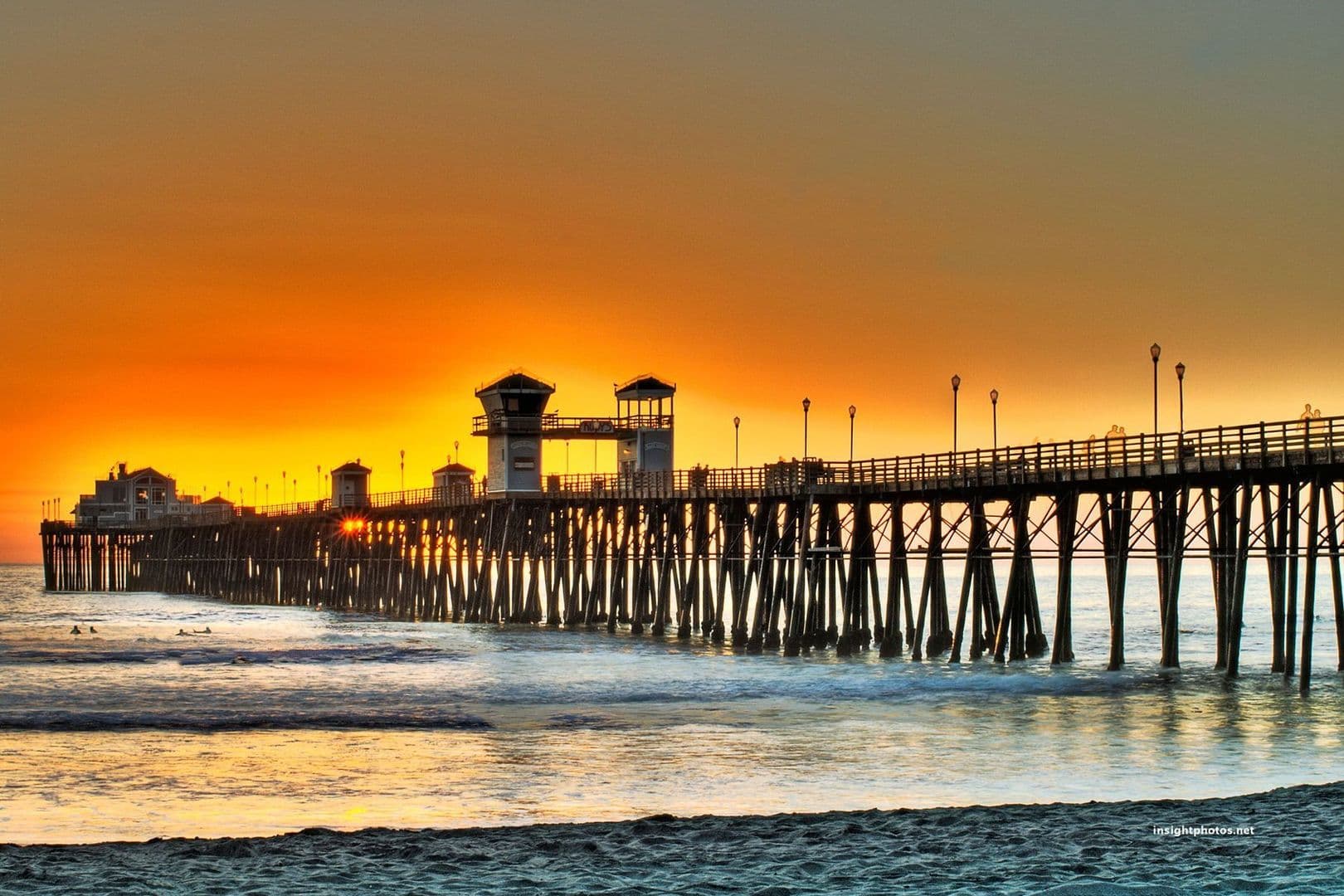 Oceanside Apartment: 409 N Ditmar