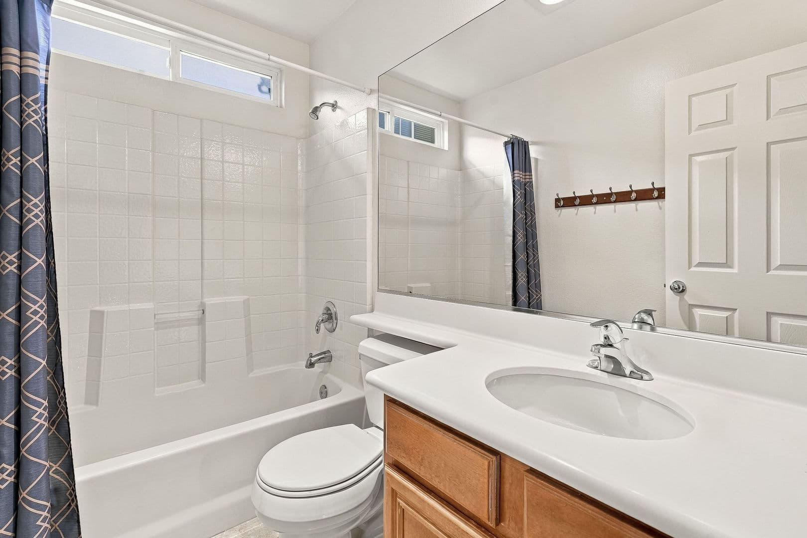 Oceanside House: 1351 Enchante Way