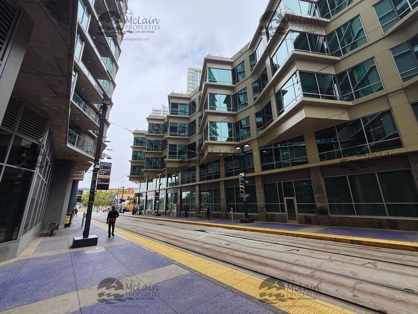 San Diego House: 1080 Park Blvd #810