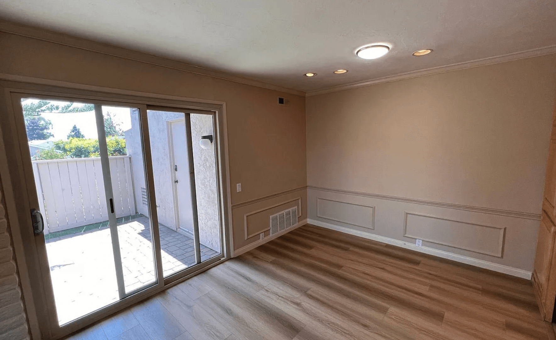 San Diego Townhome: 7916 Playmor Terrace