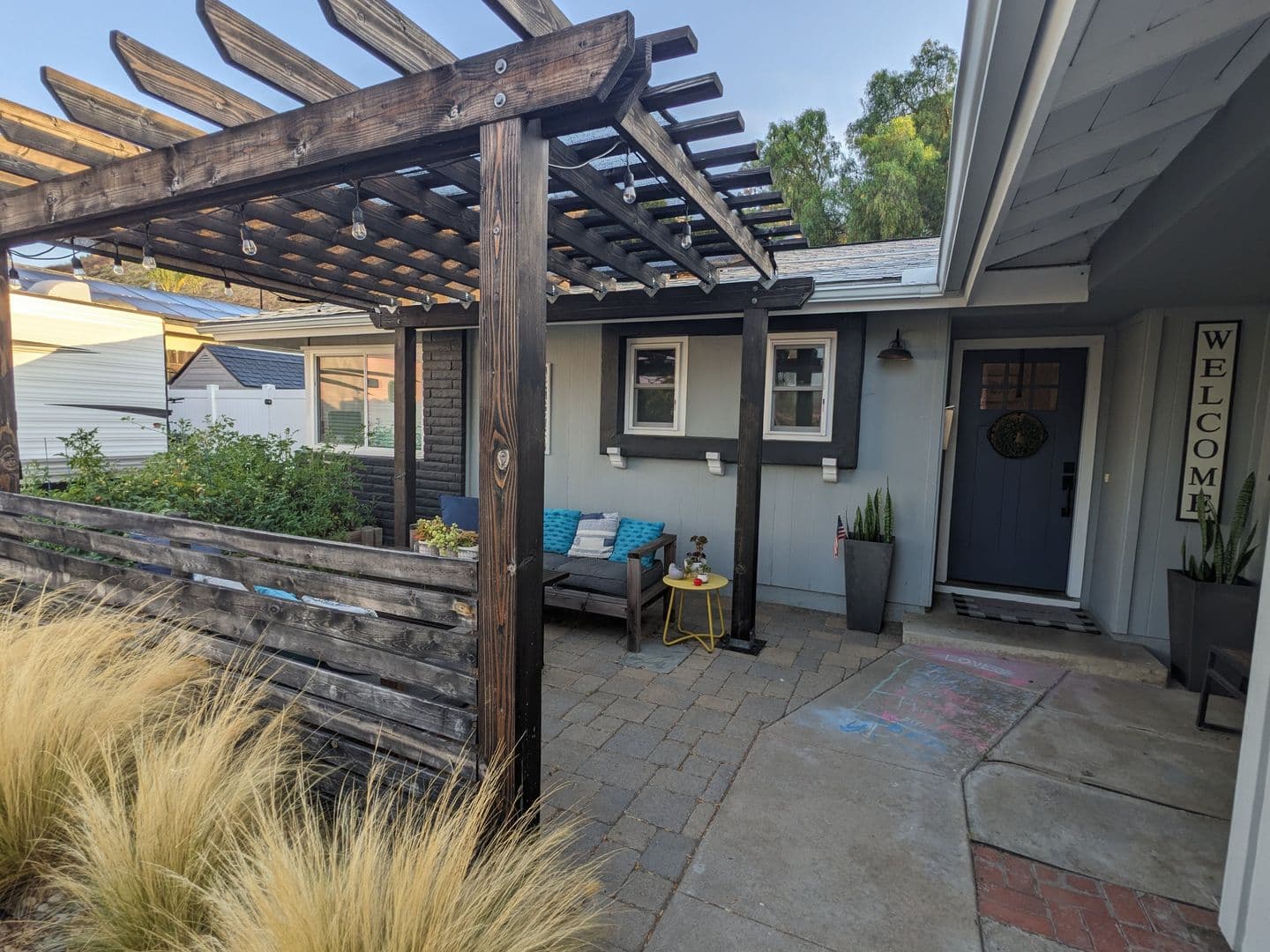 Poway House: 13964 Sam O Reno Road