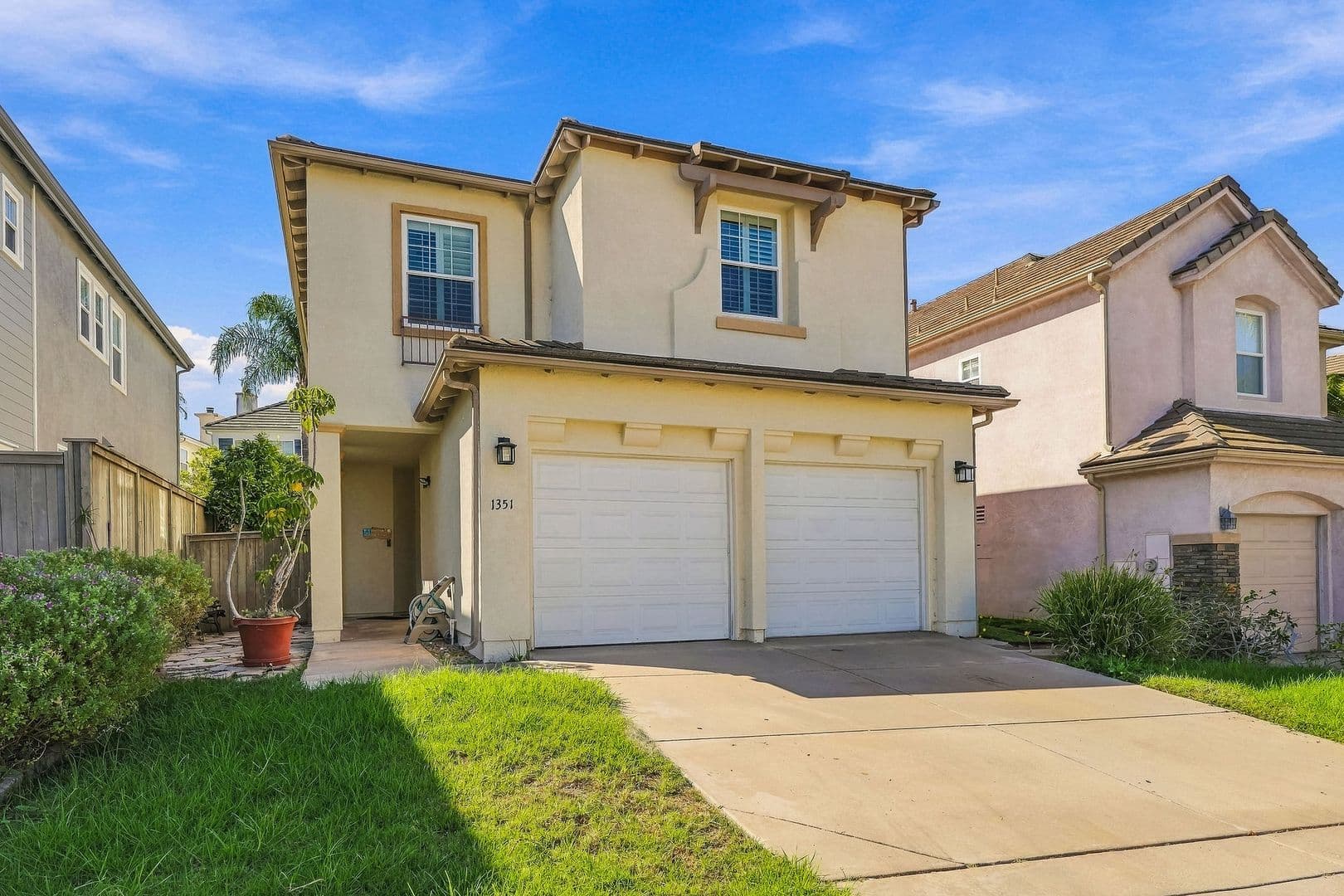 Oceanside House: 1351 Enchante Way