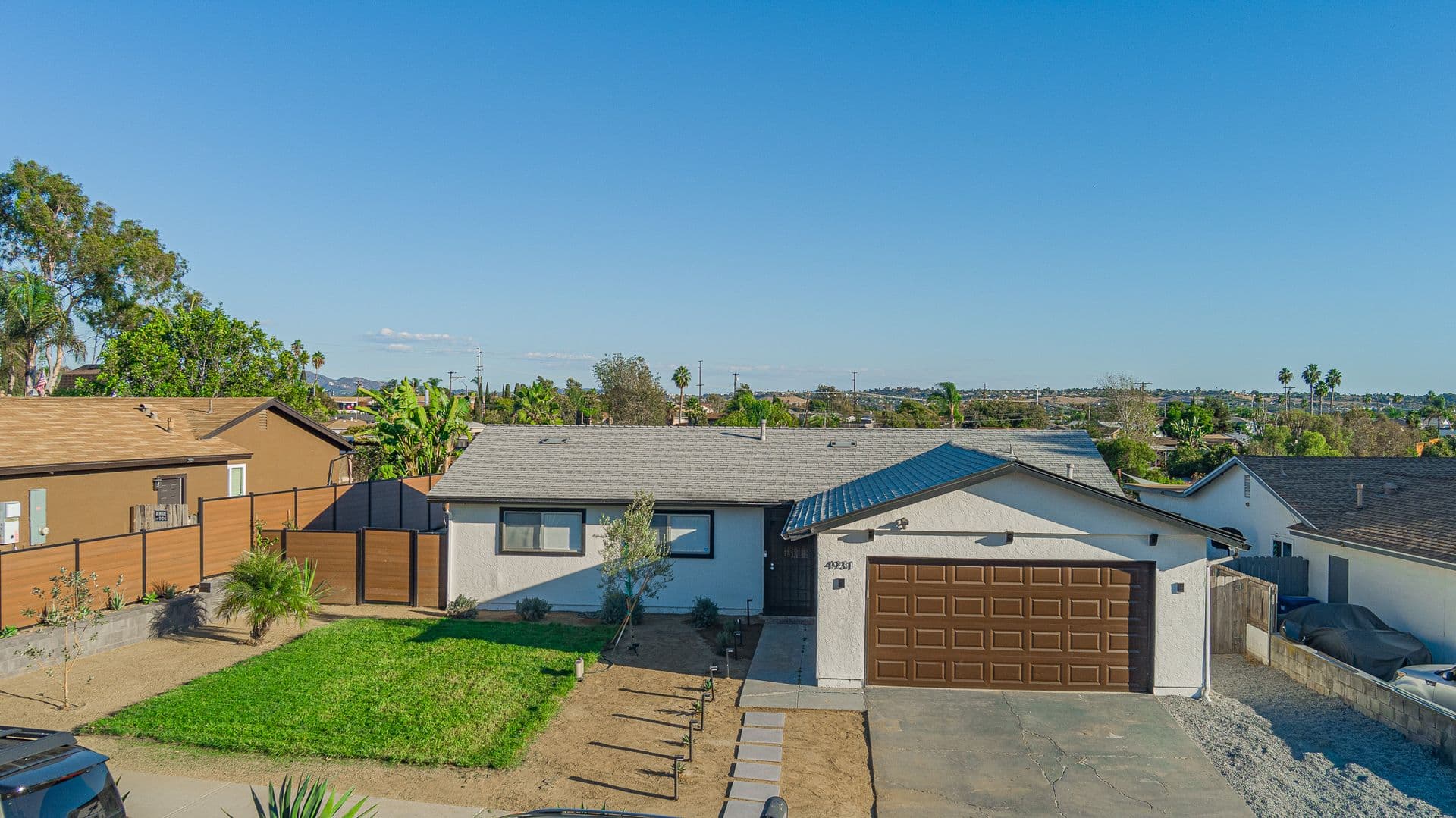 Oceanside House: 4931 Stephanie Pl