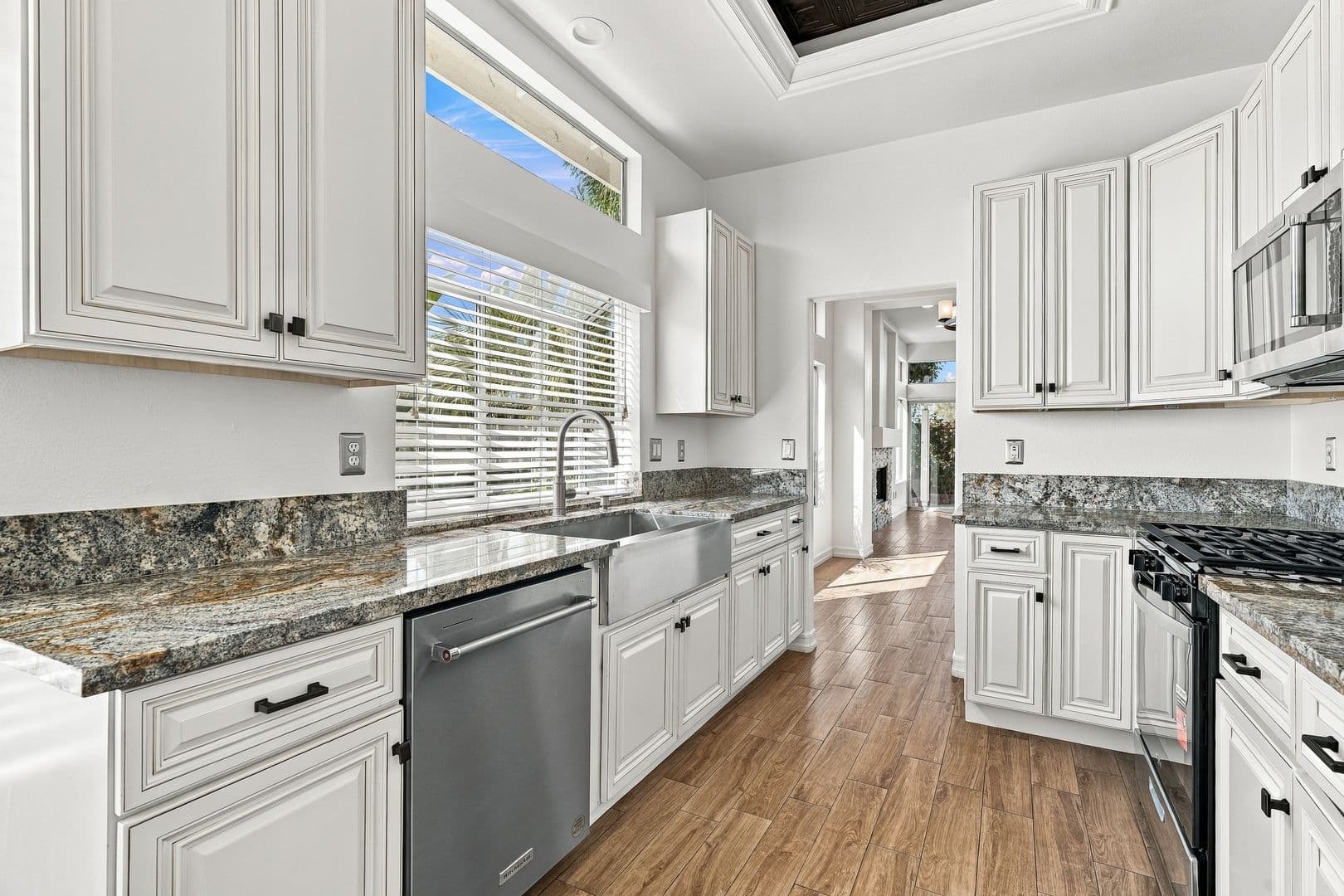 Vista House: 1086 Almeria Ct