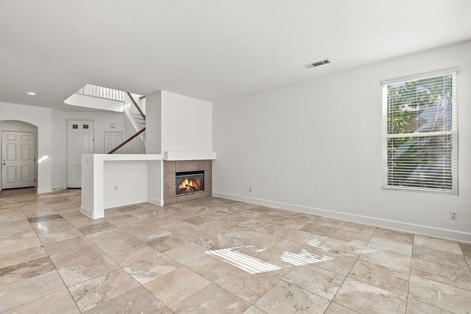Oceanside House: 1351 Enchante Way