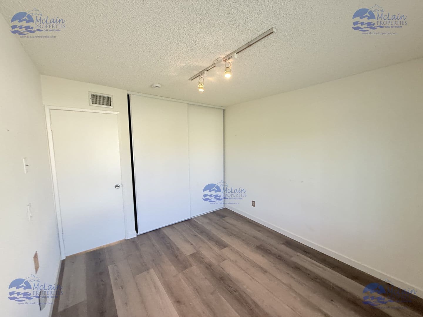 Carlsbad House: 7821 Quebrada Cir