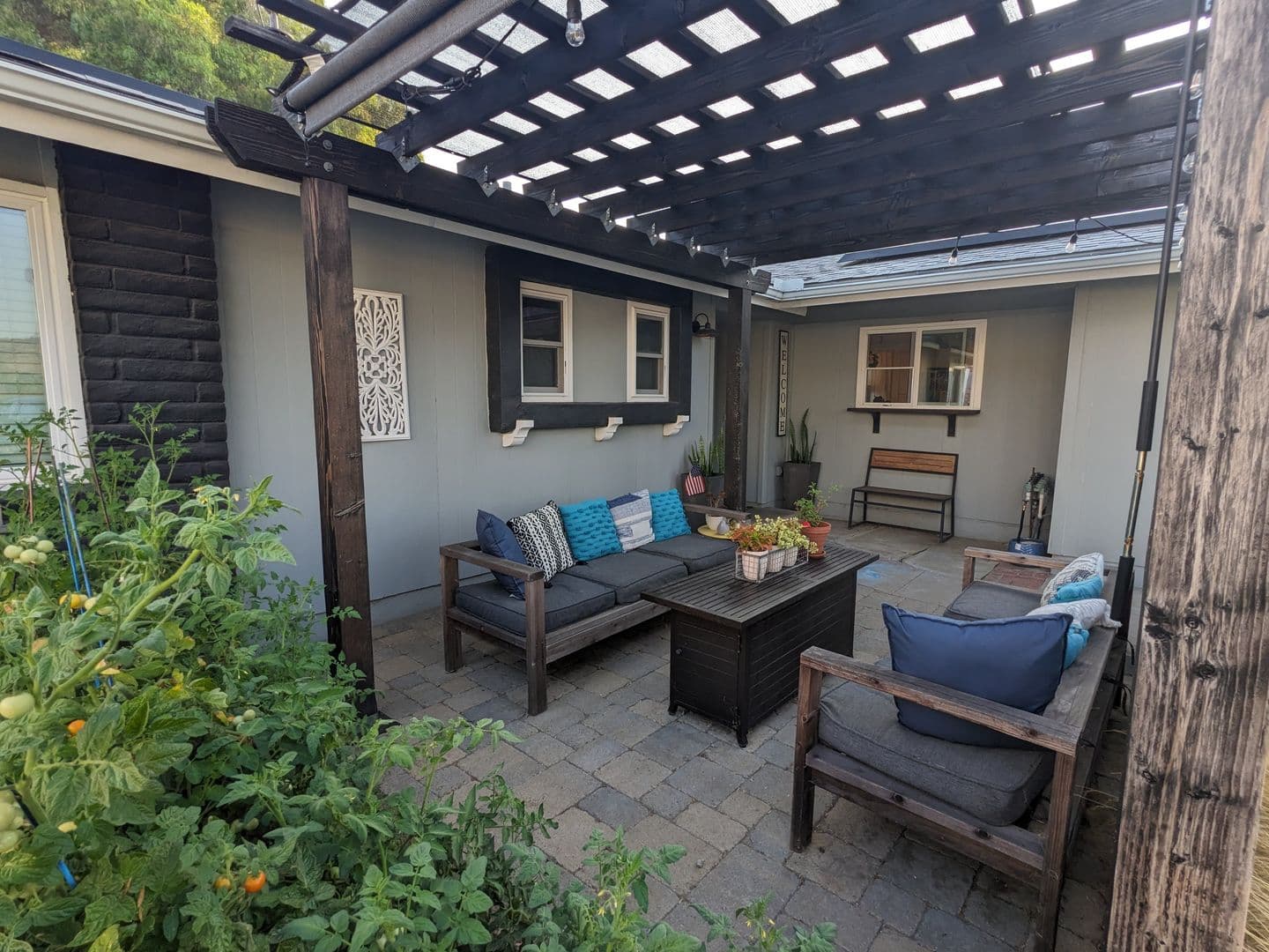 Poway House: 13964 Sam O Reno Road