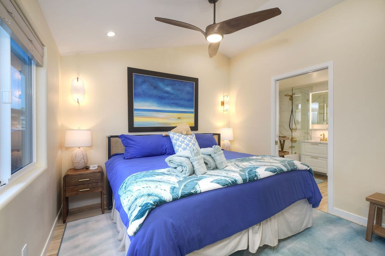Oceanside Apartment: 409 N Ditmar