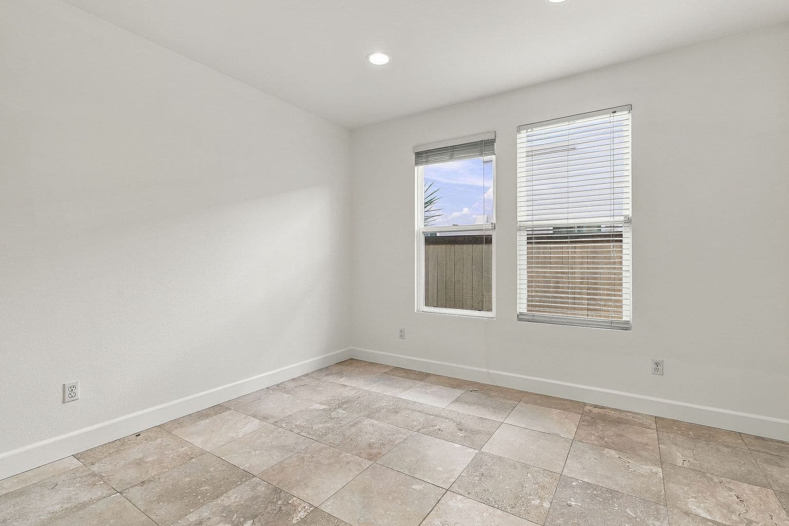 Oceanside House: 1351 Enchante Way