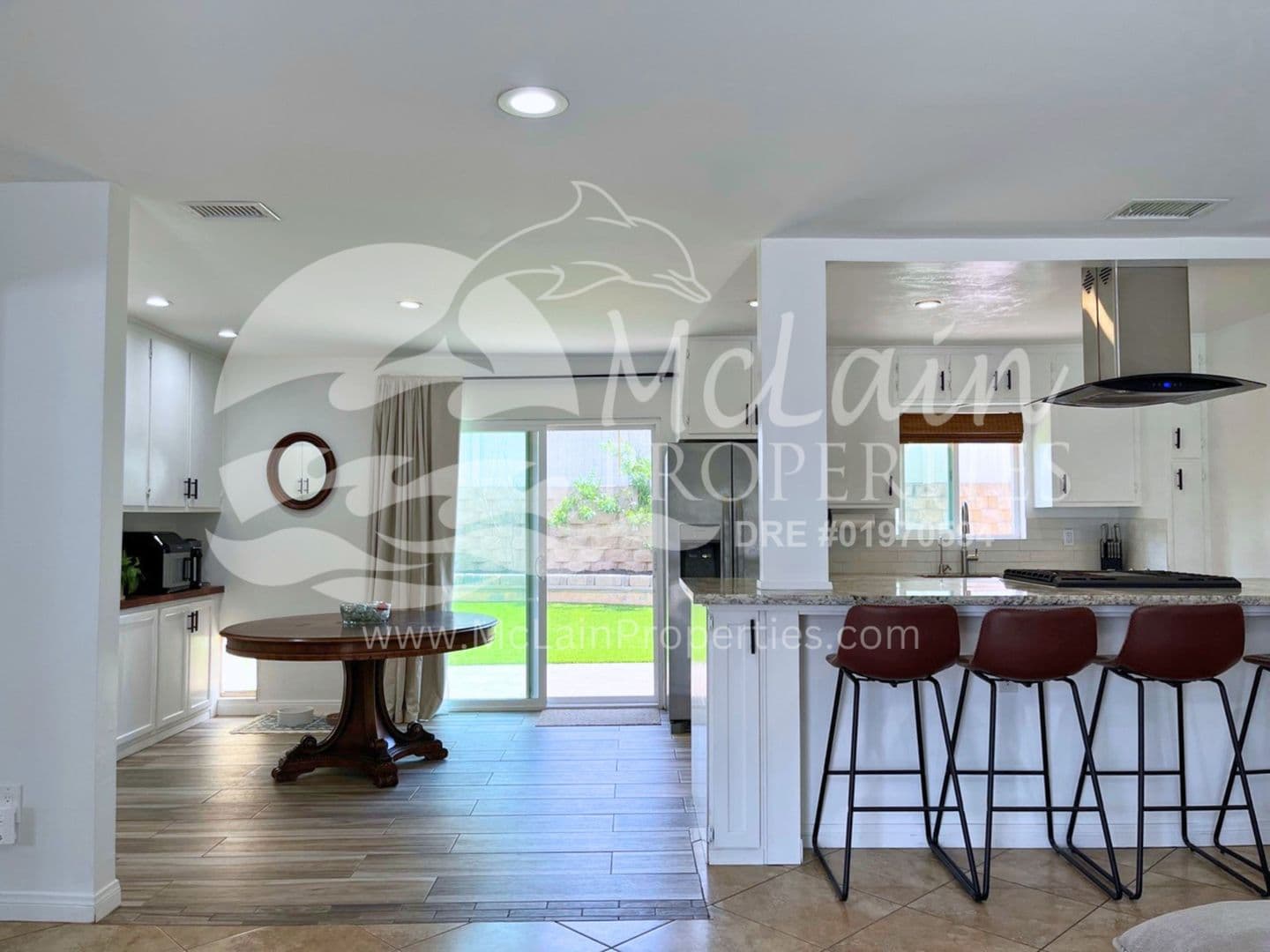Santee House: 8747 Railroad Ave