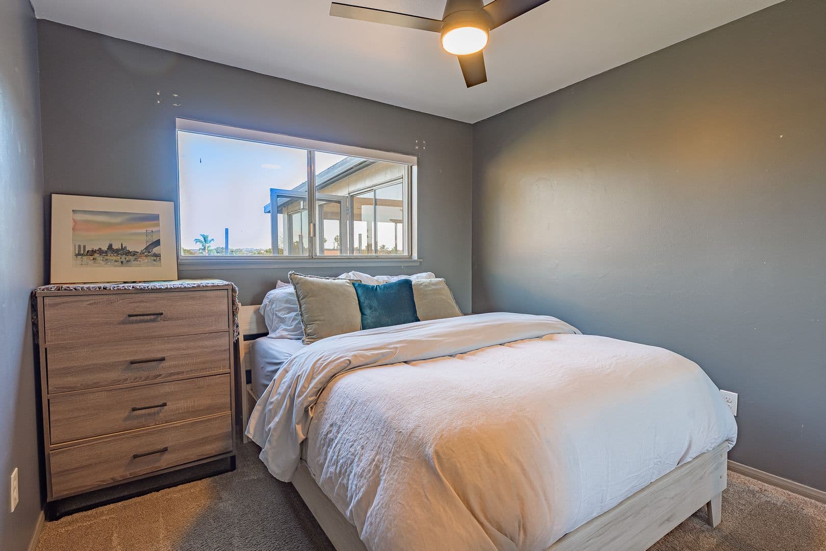 Oceanside House: 4931 Stephanie Pl