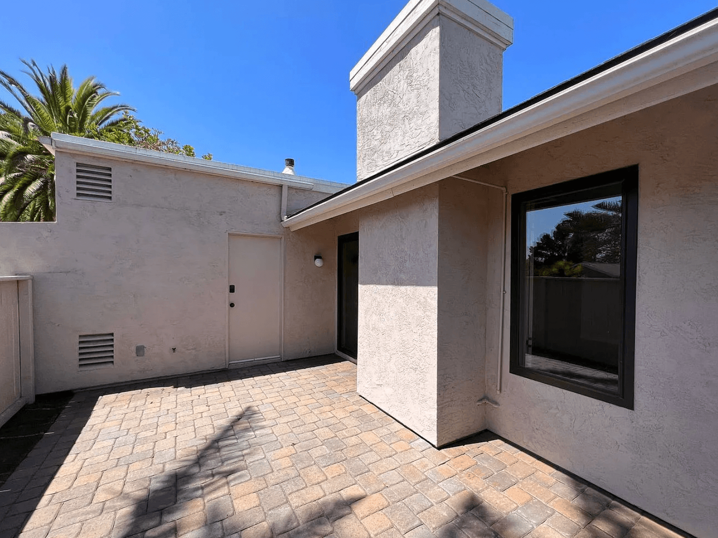 San Diego Townhome: 7916 Playmor Terrace