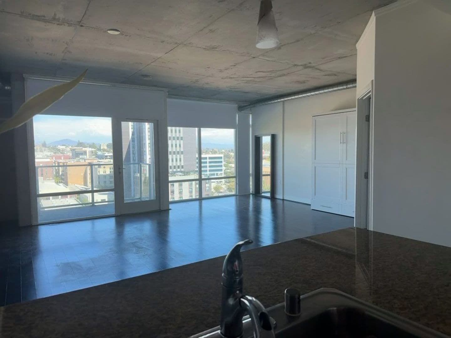San Diego House: 1080 Park Blvd #810
