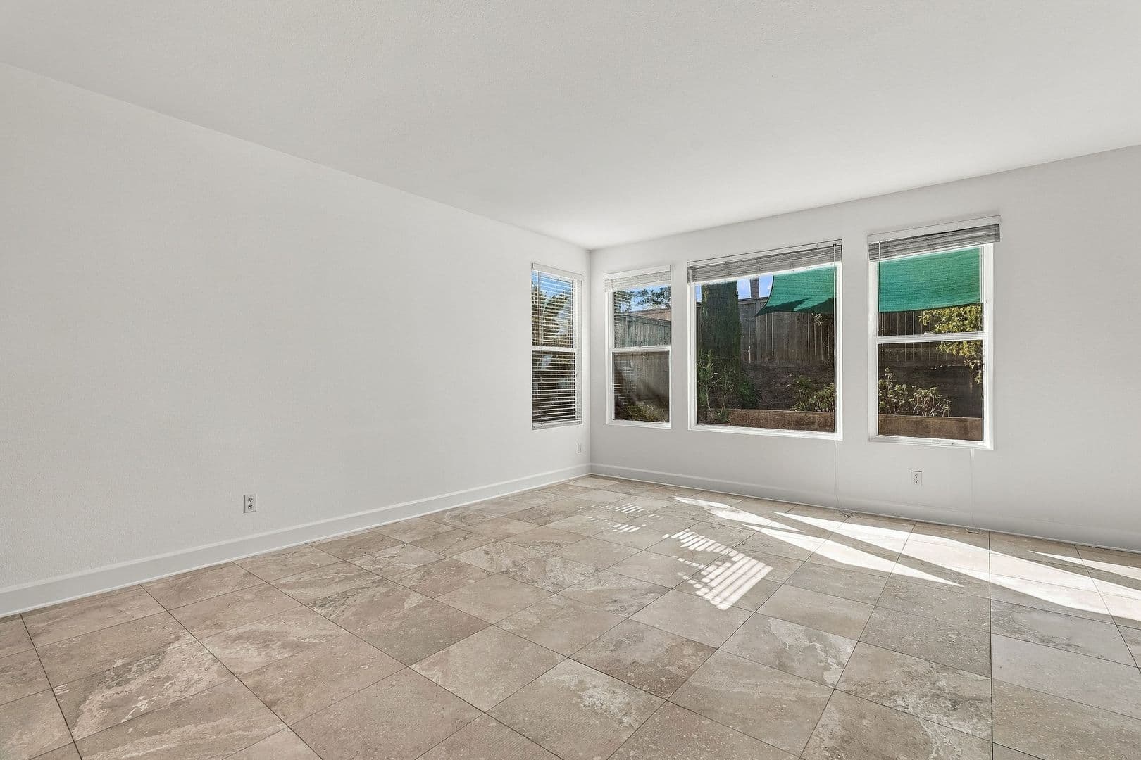 Oceanside House: 1351 Enchante Way