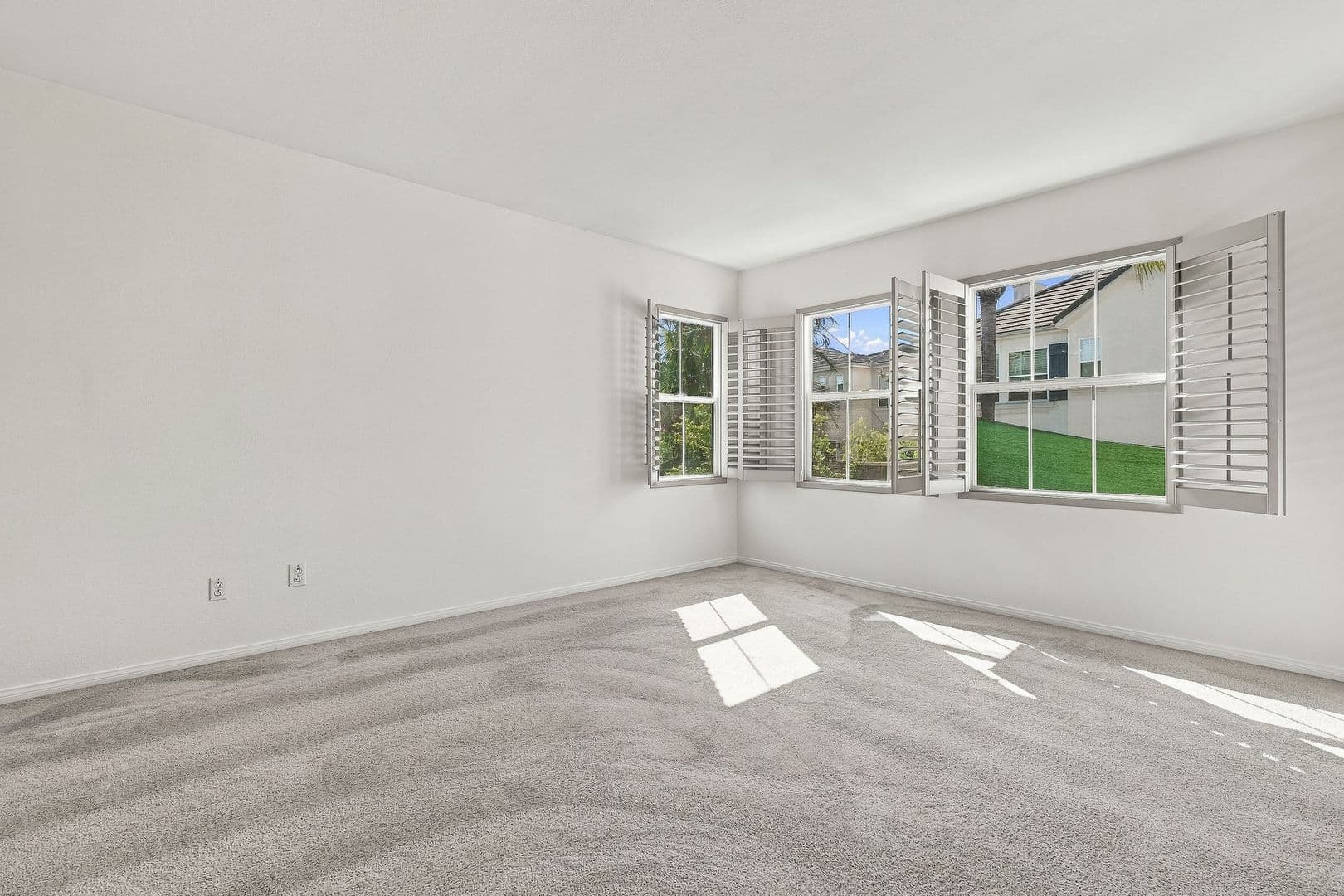 Oceanside House: 1351 Enchante Way