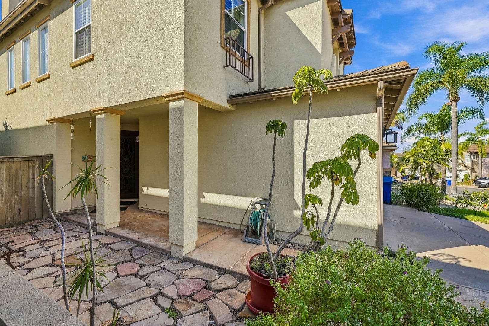 Oceanside House: 1351 Enchante Way