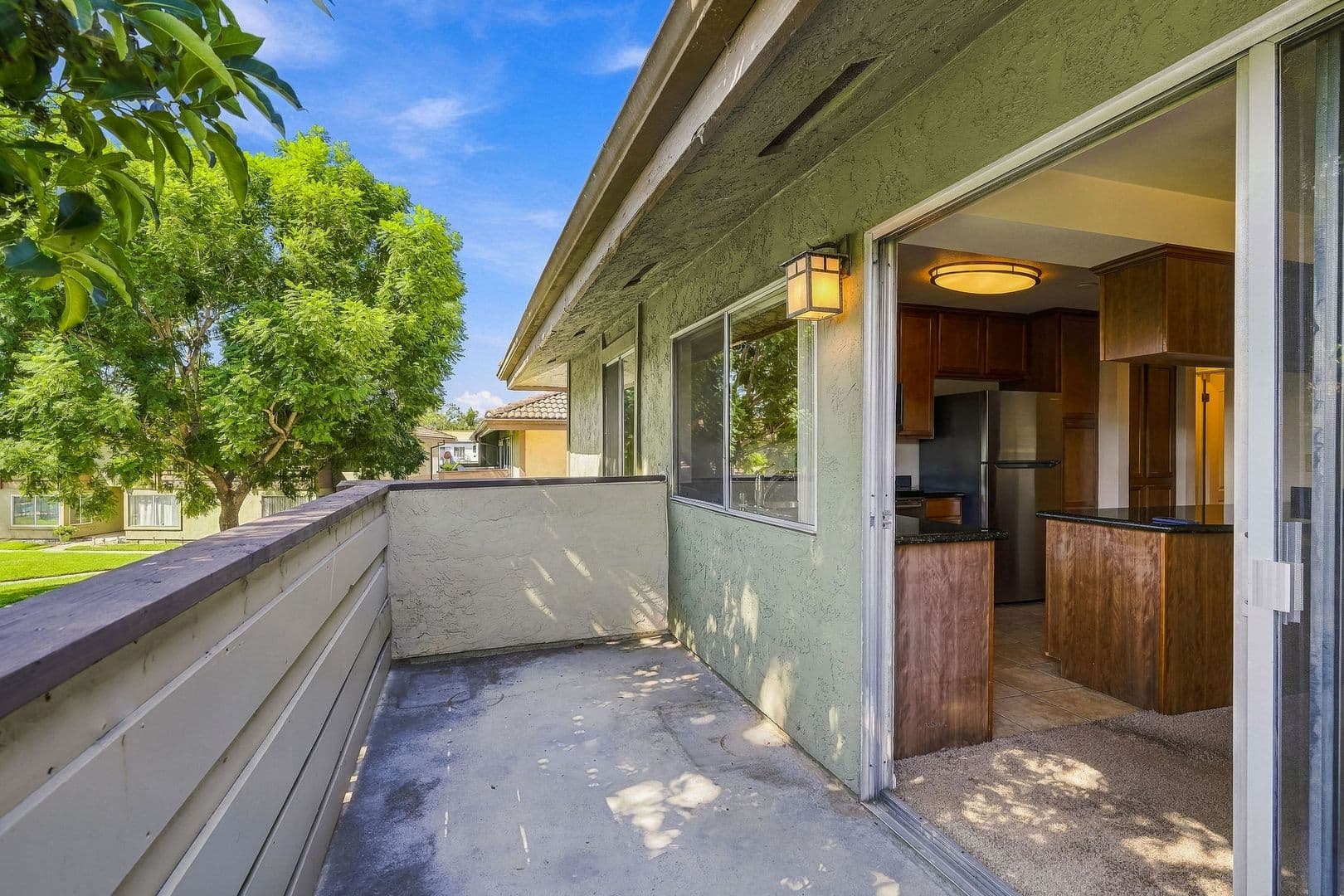 Oceanside Townhome: 615 Fredricks Ave #112