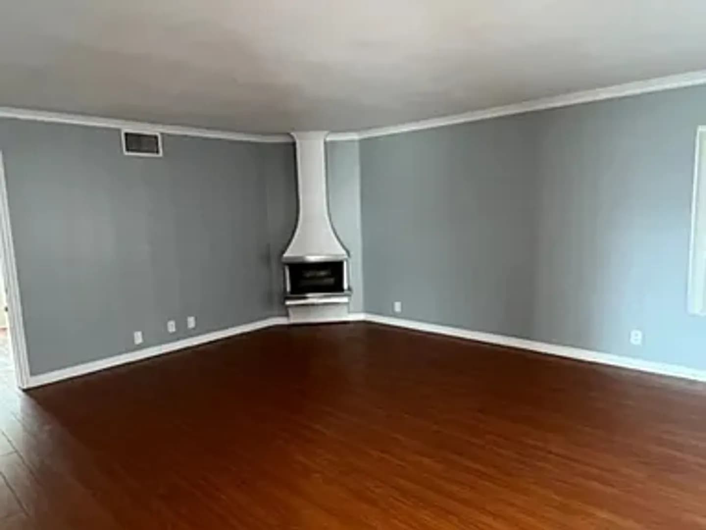 Glendale Apartment: 1400 Glenwood Road