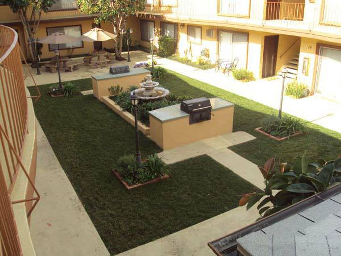 Glendale Apartment: 1271 Boynton Street